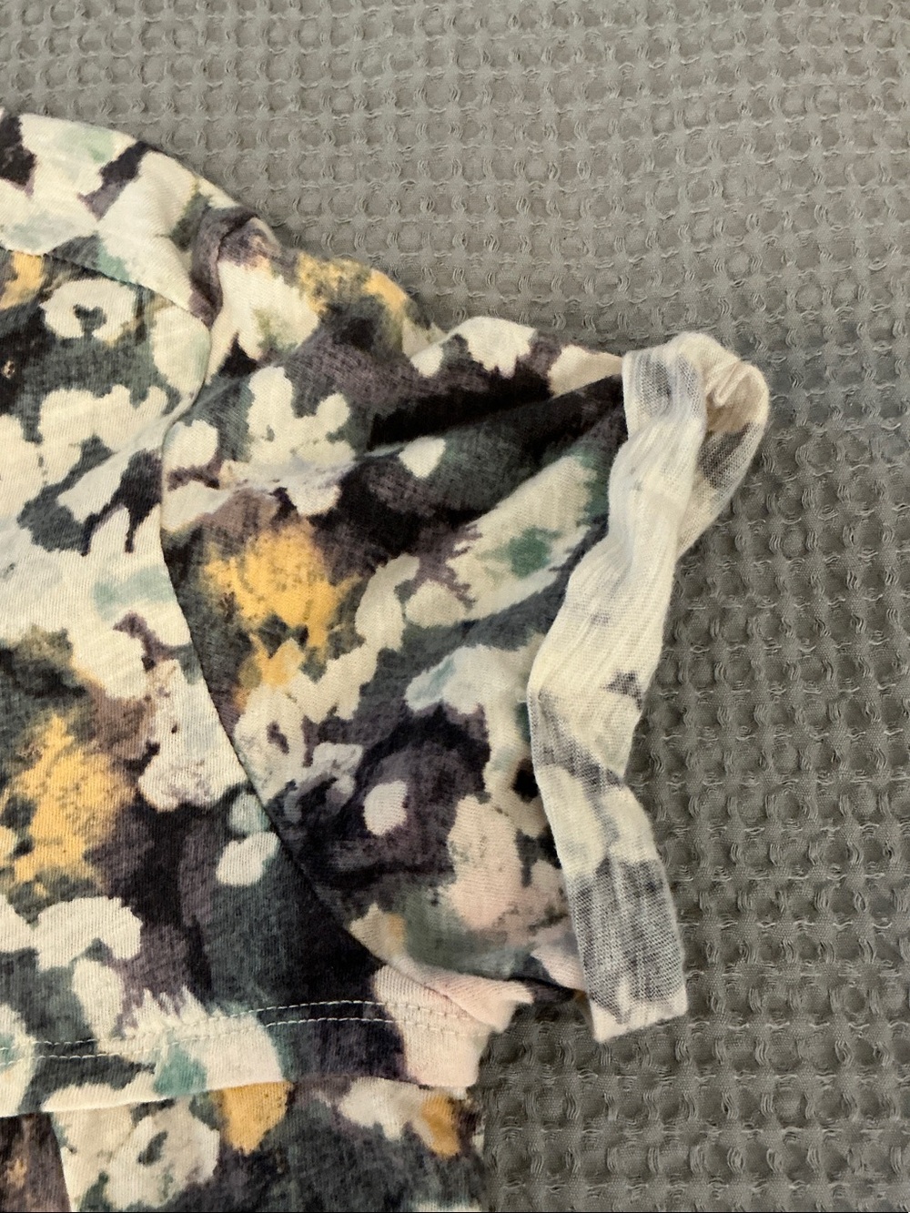 Anthropologie Pilcro Babydoll Henley Tee size Medium - Picture 5 of 8